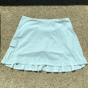 Lululemon white Pace Setter skirt size 4